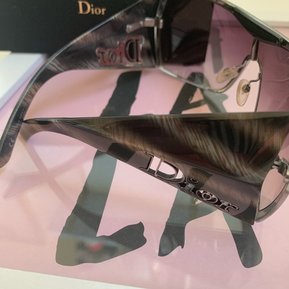 Dior sunglasses - Picture 3 of 7